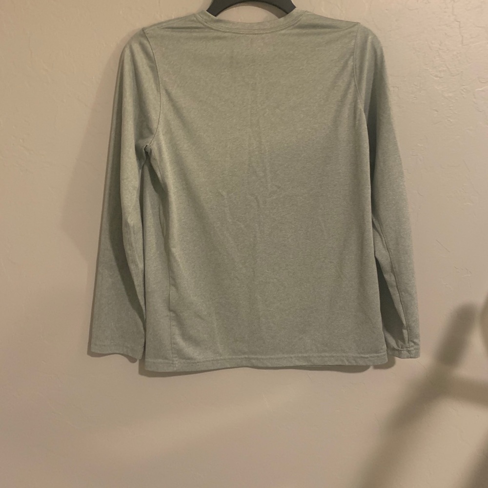 Boys NIKE long sleeve Dri-fit - Picture 2 of 3
